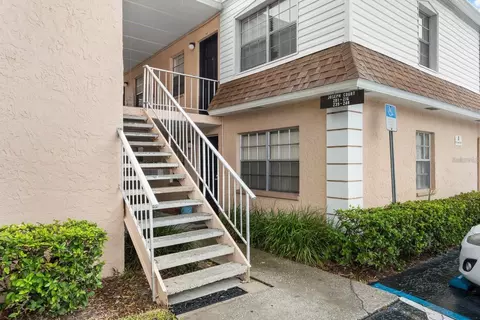 4701 Joseph Ct #248, Tampa, FL 33614