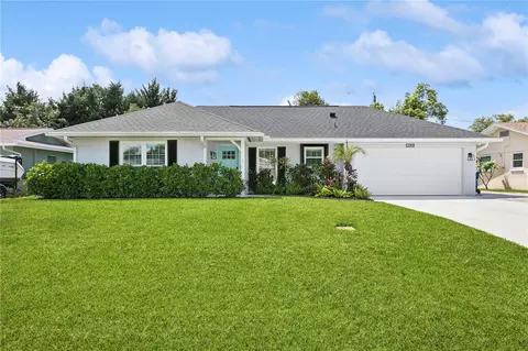 11068 91st Ter, Seminole, FL 33772