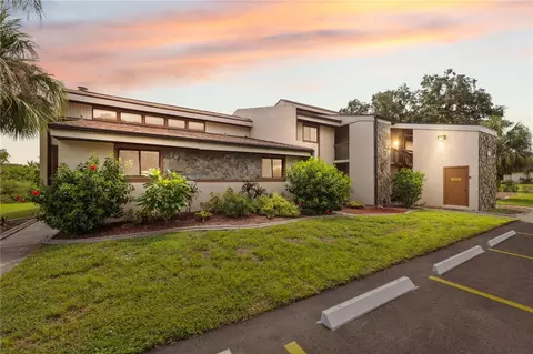 7120 Cognac Dr #5, New Port Richey, FL 34653