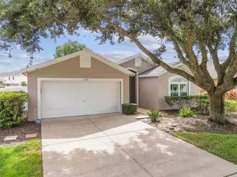 27539 Sugar Loaf Dr, Wesley Chapel, FL 33544