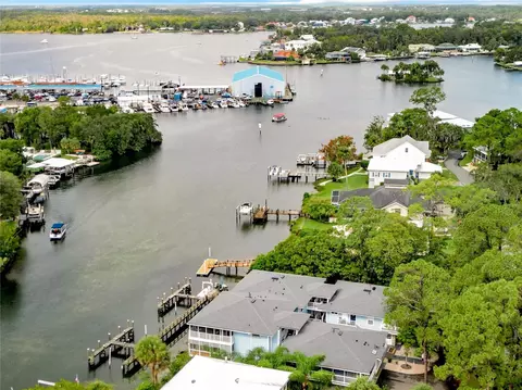 251 NW Bay Path Dr, Crystal River, FL 34428
