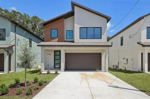12425 Land St, Largo, FL 33773