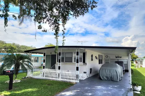 37035 Karen Ave, Zephyrhills, FL 33542