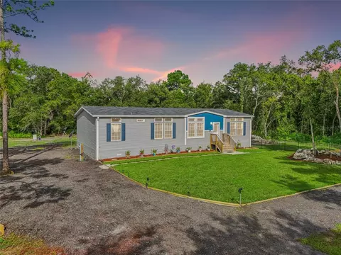 9253 Garetta Ave, Webster, FL 33597