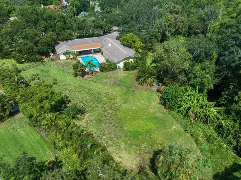 1861 Saddle Hill Rd S, Dunedin, FL 34698
