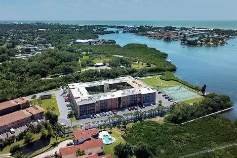 12760 Indian Rocks Rd #1004, Largo, FL 33774