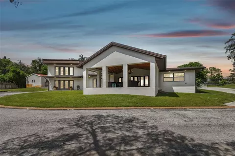 2050 Pinehurst Rd, Dunedin, FL 34698