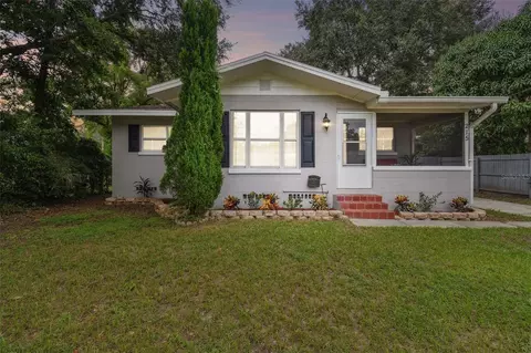 215 Young Pl, Lakeland, FL 33803