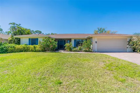 1185 Sorrento Woods Blvd, Nokomis, FL 34275