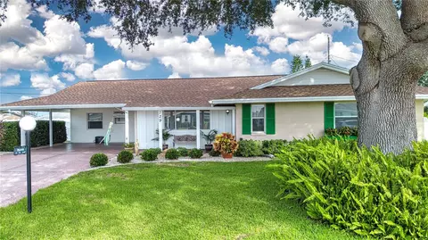 729 Torrey Pines Ave, Sun City Center, FL 33573