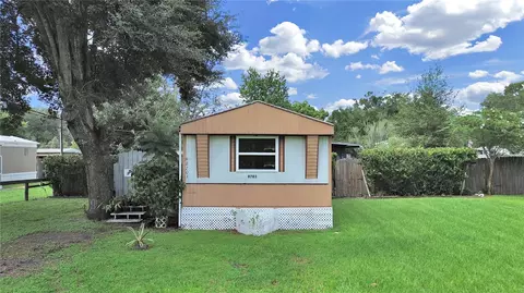 8703 Semmes St, Zephyrhills, FL 33540