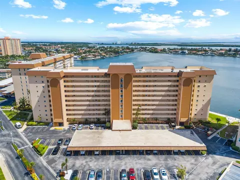 5130 Brittany Dr S #208, Saint Petersburg, FL 33715