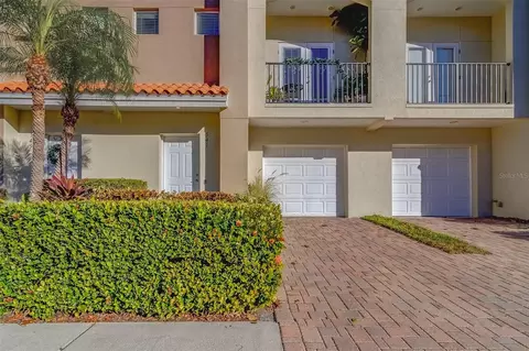 541 101st Ave N #541, Saint Petersburg, FL 33702