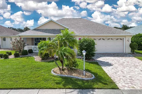 1221 Caloosa Creek Ct, Sun City Center, FL 33573
