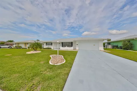645 Allegheny Dr, Sun City Center, FL 33573