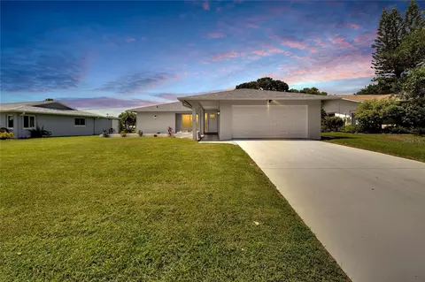 1617 Heather Pl, Palm Harbor, FL 34684