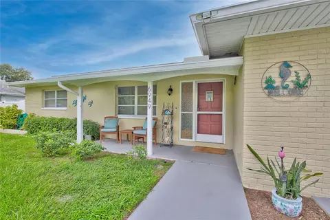 6949 113th Way, Seminole, FL 33772