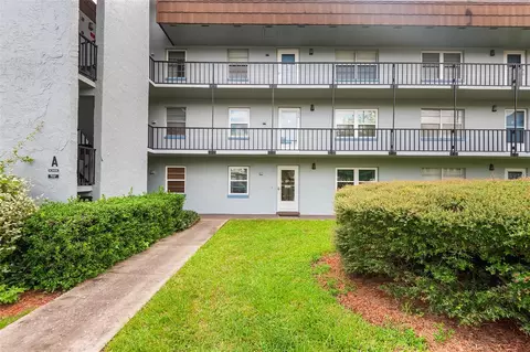 333 Lake Howard Dr NW #103A, Winter Haven, FL 33880