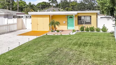 625 Gray St S, Saint Petersburg, FL 33707