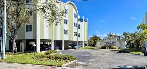 4681 1st St NE #406, Saint Petersburg, FL 33703