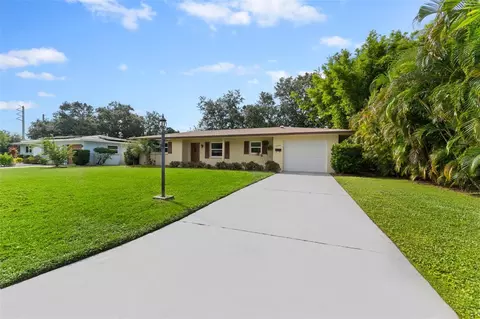 3884 Melgert Ln, Sarasota, FL 34235