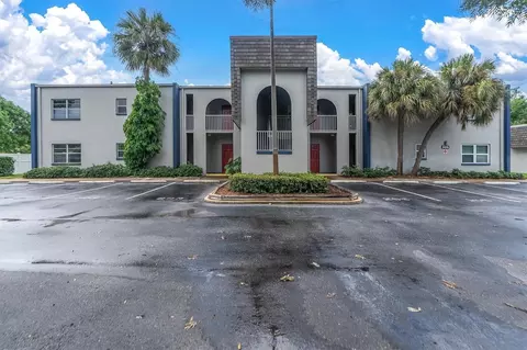 3120 29th Ave N #103, Saint Petersburg, FL 33713