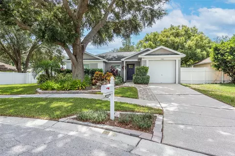 1905 Ellington Ct, Valrico, FL 33594