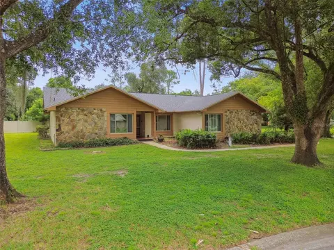 1404 Pope Pl, Lutz, FL 33549