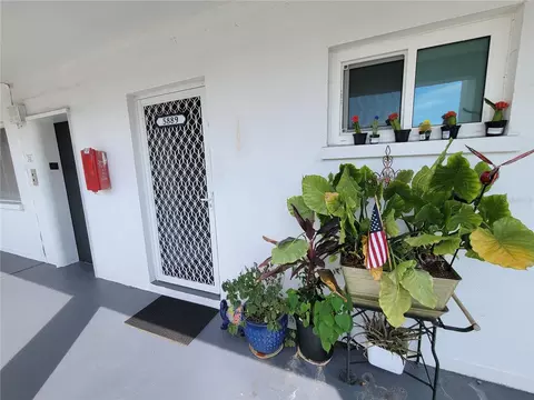 5889 Todd St #E24, Bradenton, FL 34207 photo 1