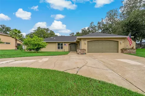 8329 Steward Ct, Spring Hill, FL 34608
