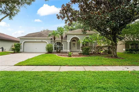 3011 Folklore Dr, Valrico, FL 33596