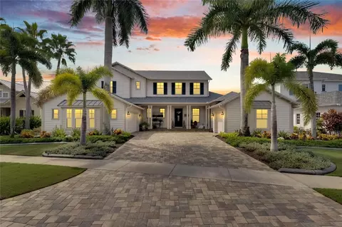 718 Islebay Dr, Apollo Beach, FL 33572