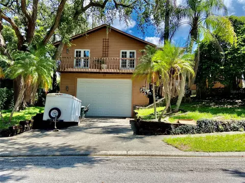 17 Pinewood Cir, Safety Harbor, FL 34695