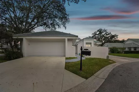 15802 Serenity Cir, Tampa, FL 33647