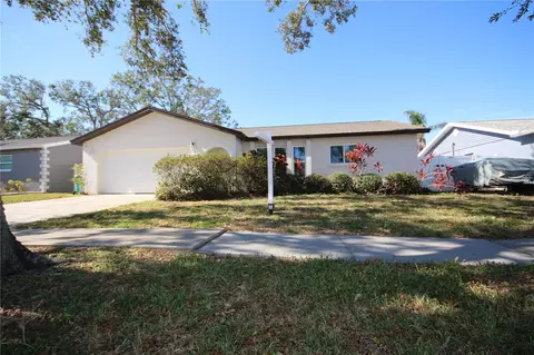 10698 117th Way, Largo, FL 33778
