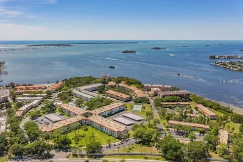 2700 Bayshore Blvd #575, Dunedin, FL 34698