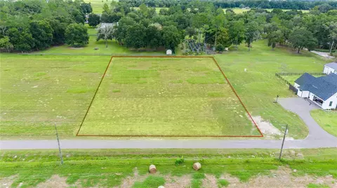 14800 Mim Pl, Dade City, FL 33525