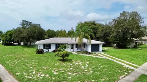 1039 Barlow Ct, Spring Hill, FL 34606