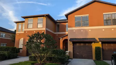 1040 Tullamore Dr, Wesley Chapel, FL 33543