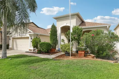 1312 Misty Valley Dr, Brandon, FL 33510