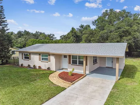 2700 Gordon St, Mulberry, FL 33860