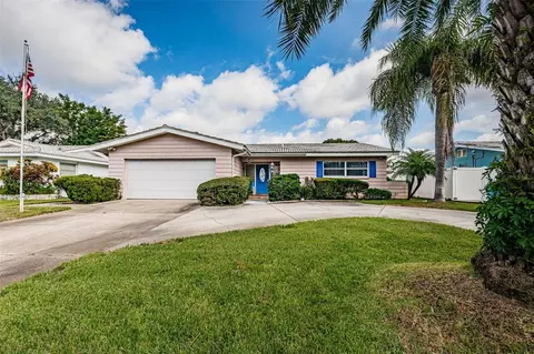 11705 66th Ave N, Seminole, FL 33772