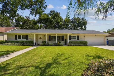 1011 Meadow Ln, Brandon, FL 33511