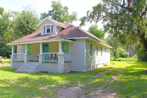 37712 Hendley Ave, Dade City, FL 33525
