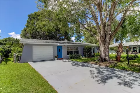 602 Lemonwood Dr, Oldsmar, FL 34677