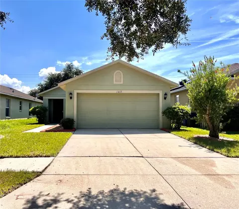 1011 Windton Oak Dr, Ruskin, FL 33570