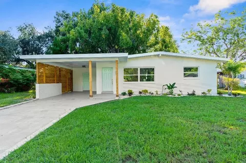 1242 Robin Hood Ln, Dunedin, FL 34698