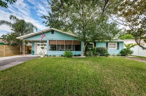 8555 76th Ave, Seminole, FL 33777