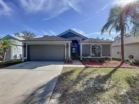 7613 Hampshire Garden Pl, Apollo Beach, FL 33572