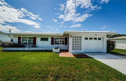 14200 90th Ave, Seminole, FL 33776